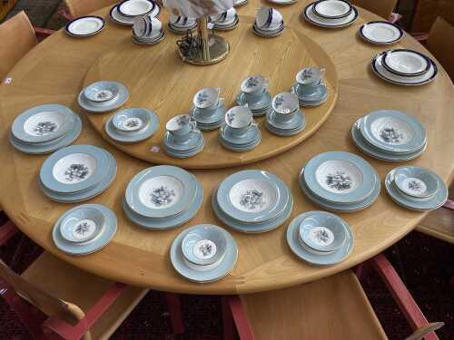 Royal Worcester 'Woodland' porcelain dinner setting for 12