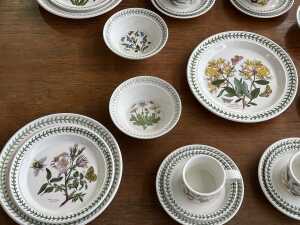 Portmeirion ceramic dinner setting for four - 2