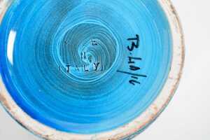 A Bitossi blue Rimini decor mid-century ceramic lidded jar together with a round ashtray. - 5