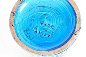 A Bitossi mid-century ceramic cylinder vase in Rimini blue decor - 4