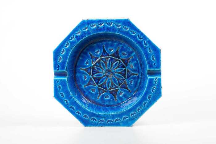 A Bitossi mid-century blue ceramic ashtray