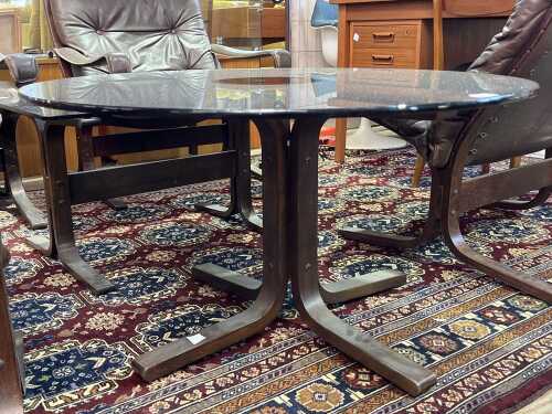 Ingmar Relling for Westnofa, Norway, mid-century round bentwood coffee table