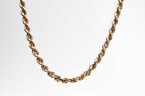 A rope link necklace in 9 carat yellow gold.