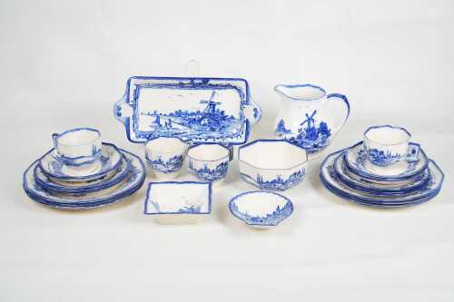 Royal Doulton 'Norfolk' porcelain tea and sandwich setting for four