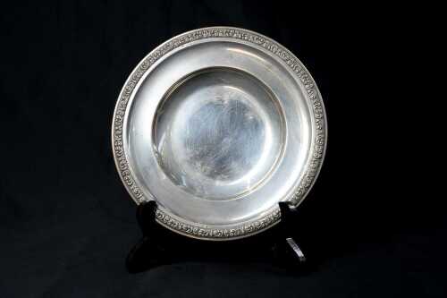 Hungarian 800 silver dish, weight 215g