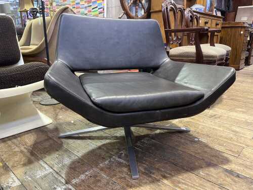 B&B Italia Metropolitan MI84 chair
