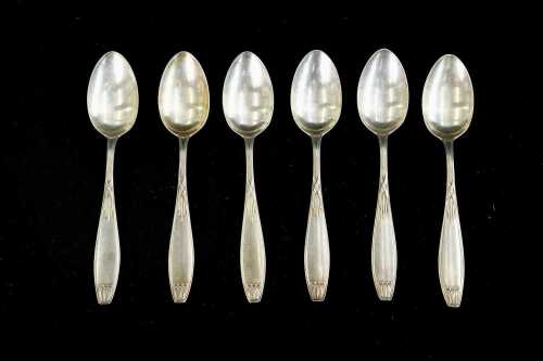 Set of six German 800 silver teaspoons, weight 141g