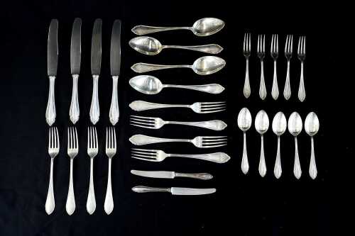 Hungarian 800 silver cutlery setting for four plus extras, weight excluding knives 970g