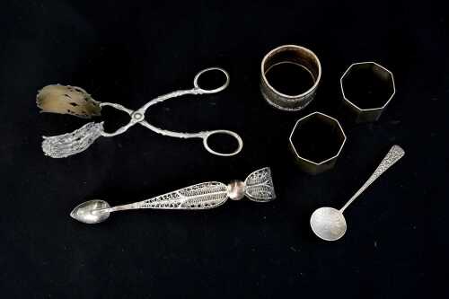 Assorted 800 silver items plus one sterling spoon, 151g