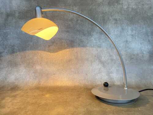 A VeArt retro metal desk lamp in metallic silver