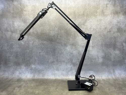 Planet desk lamp