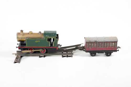 Vintage Scorpion O gauge live steam locomotive, and two related items