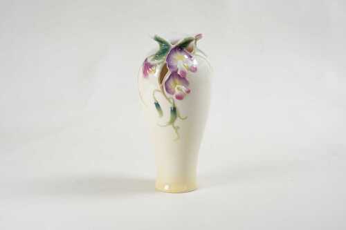 Franz Sweet Pea porcelain flower vase