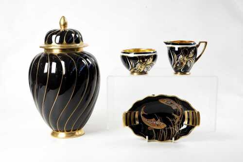 Four Carlton Ware 'Noire Royale' porcelain pieces