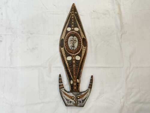 Traditional Papua New Guinea bag hook