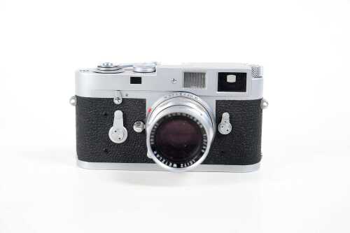 Leica M2 rangefinder film camera c. 1965 (A/F), with Summicron 50mm f2 lens