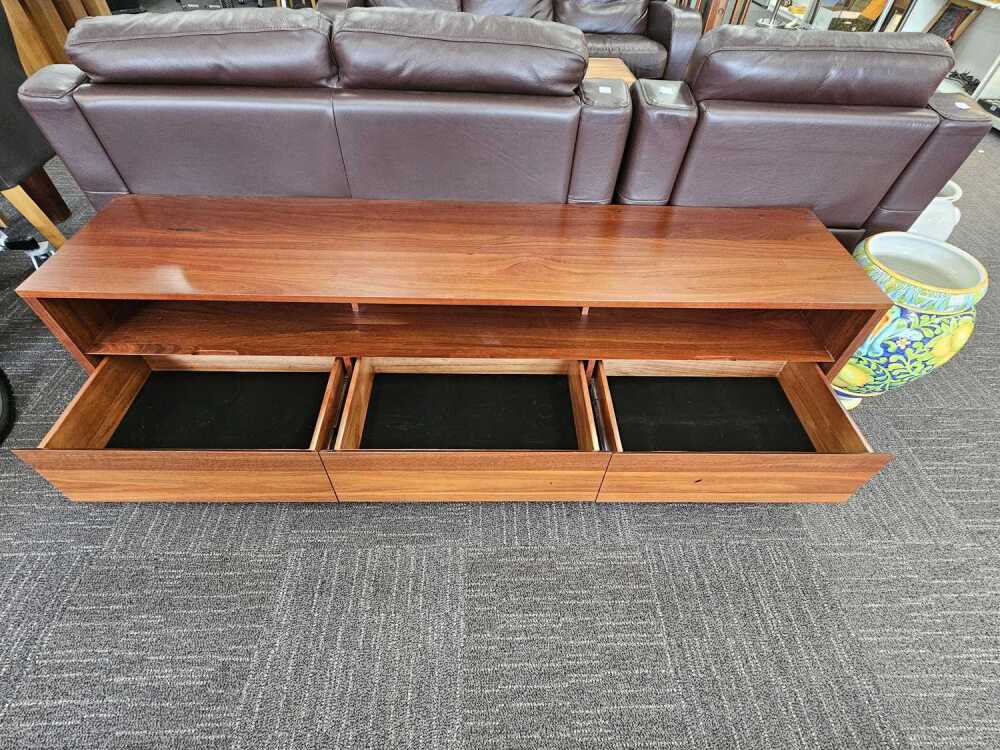 Modern low-line entertainment unit