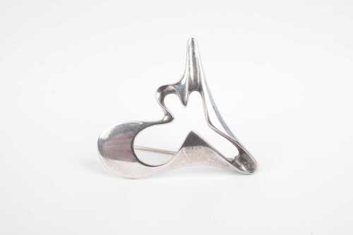 A Georg Jensen Brooch in sterling silver, design No 324.