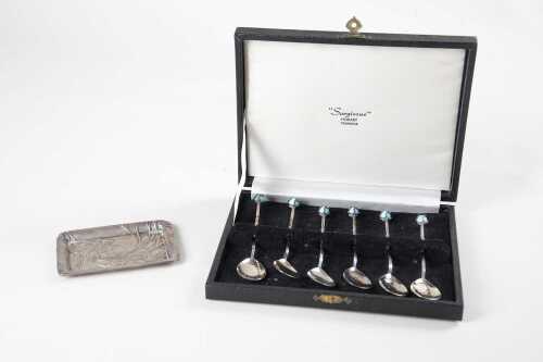 Set of six Sargisons silver coffee spoons, and an Art Nouveau sterling silver pin dish