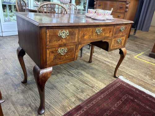 A Georgian walnut desk