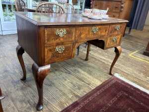 A Georgian walnut desk