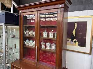 An antique walnut bookcase - 3