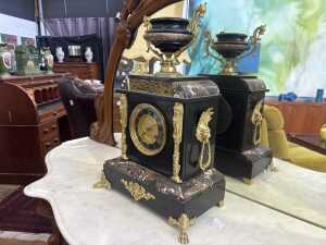 An antique French slate mantel clock with gilt mounts - 2