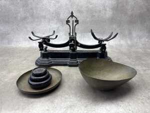 Antique W & T Avery scales with three weights - 6