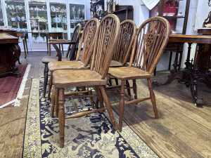 Set of six matched antique Windsor chairs including two carvers. - 2