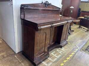 An Early Victorian flame mahogany breakfront sideboard - 2