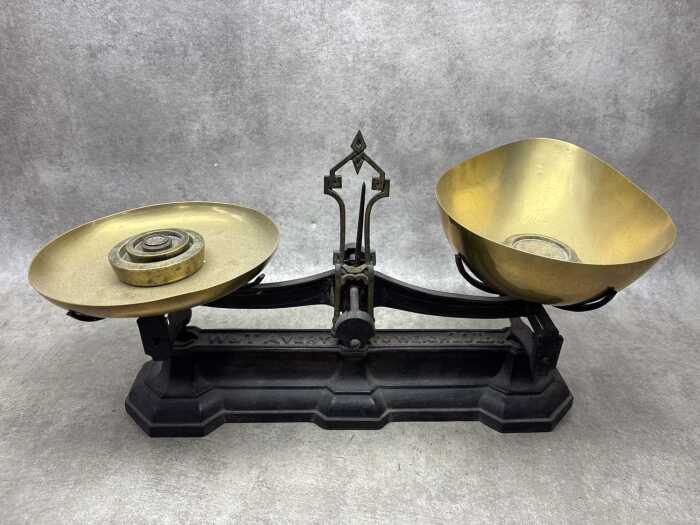W & T Avery antique set of scales with weights