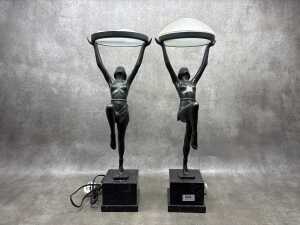 Pair of Art Deco style painted bronze figural table lamps on marble bases - 2