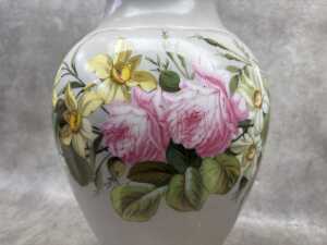 Pair of antique porcelain vases with hand painted floral decoration - 2
