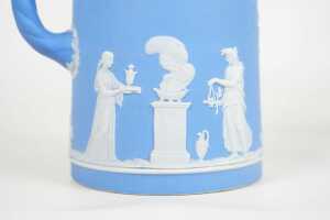 Two pieces of Wedgwood Jasperware - 4