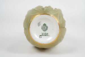 1908 Harry Stinton Royal Worcester porcelain vase - 5
