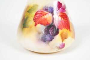 Antique Royal Worcester porcelain vase hand painted by Kitty Blake, c.1926 - 2