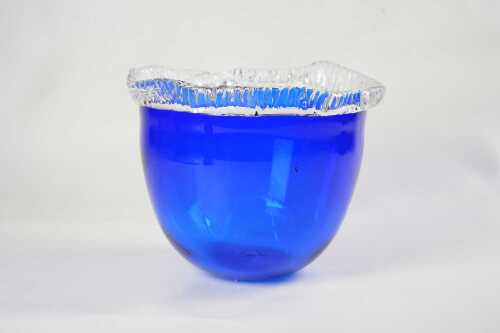 Pauline Delaney, Tiara glass bowl, 1992