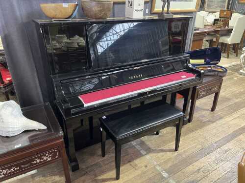 Yamaha WX5F upright piano