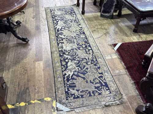 Kashmiir hand-woven silk hall runner