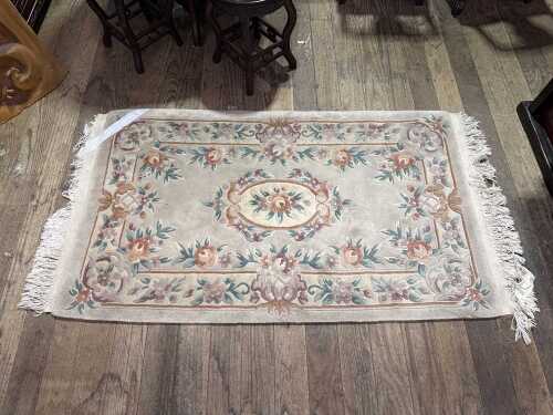 Chinese silk hand-knotted rug