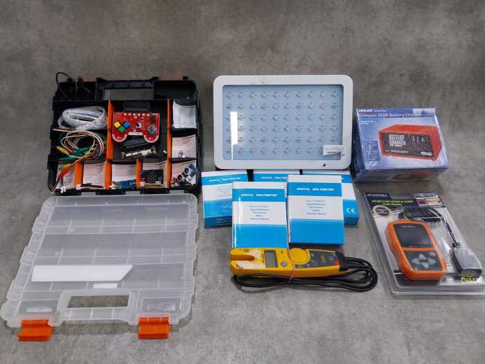 Assorted electronics