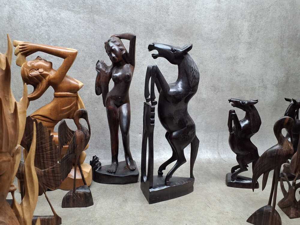 Indonesian carved timber figures
