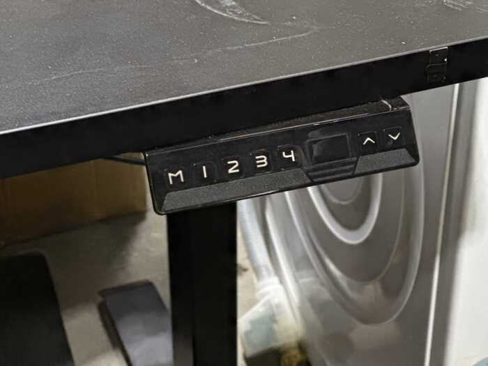 Electric lift desk